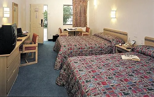 Rodeway Inn Columbus 2*,
